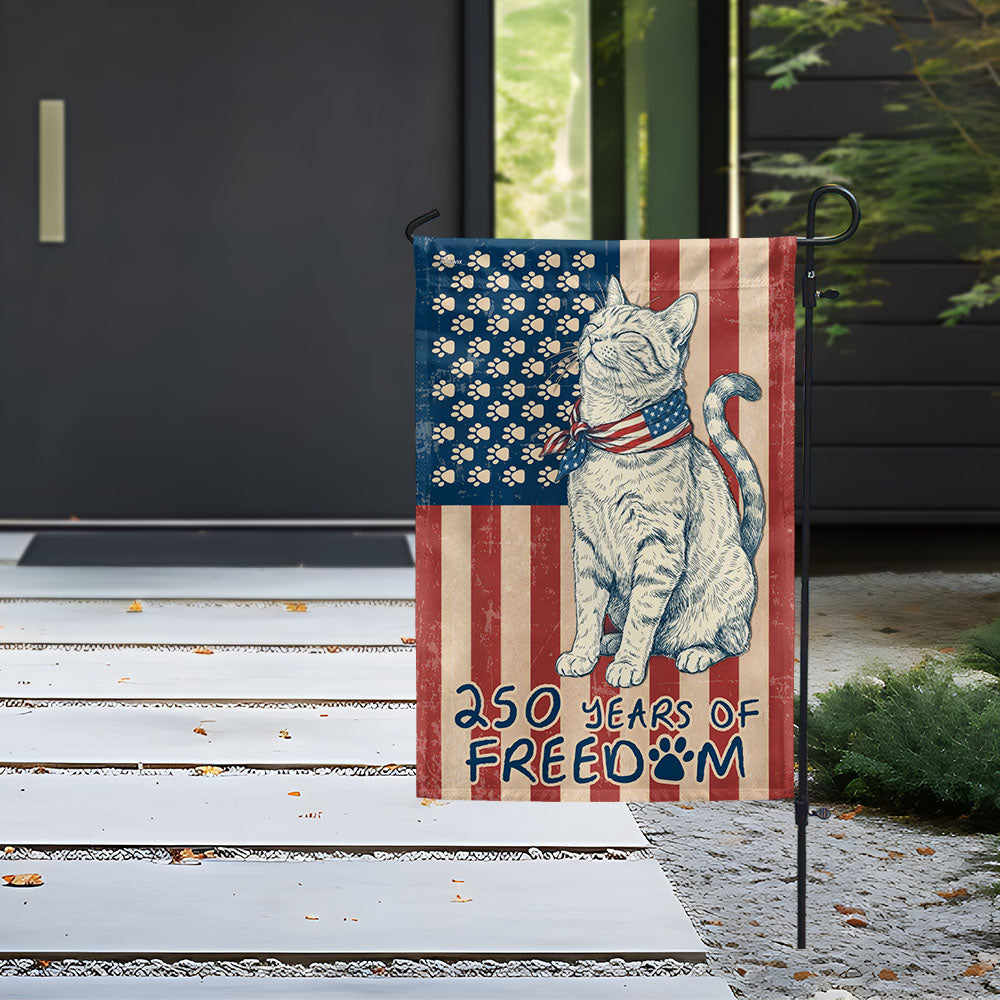 Flagwix Patriotic Cat Garden Flag - 250th Anniversary Paw Prints US  Flag Decor